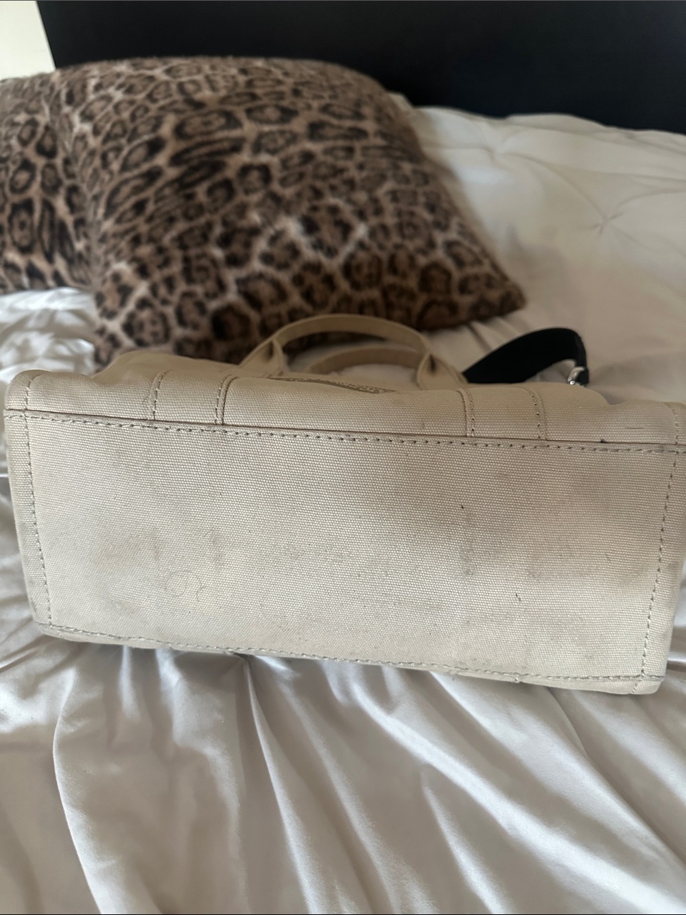 Marc Jacobs Beige Canvas Tote with Black Shoulder Strap - Picture 4 of 5